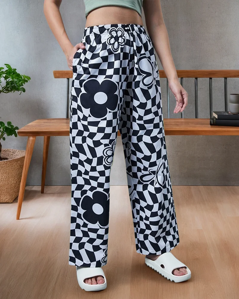 بيواكوف Women's White All Over Printed Oversized Pyjamas